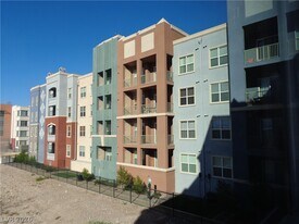 32 E Serene Ave in Las Vegas, NV - Building Photo