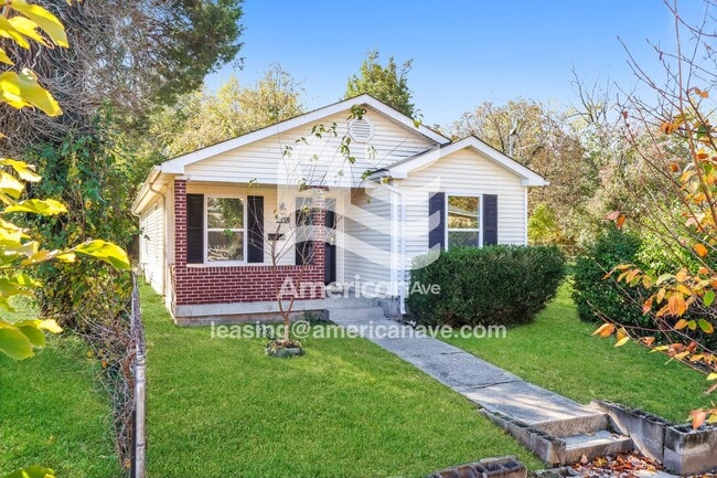 2218 W Madison St in Louisville, KY - Building Photo - Building Photo