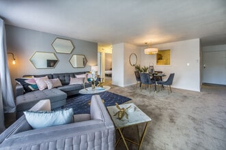 Fairlawn Estates at the T in Mattapan, MA - Building Photo - Building Photo