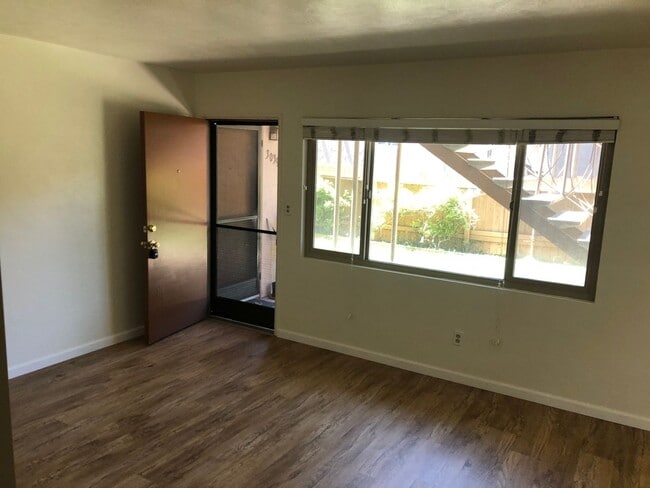3037 Macaulay St in San Diego, CA - Building Photo - Building Photo
