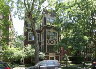 5025 S Woodlawn Ave in Chicago, IL - Building Photo - Building Photo