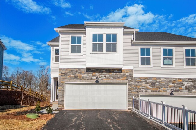 741 Hunsberger Rd in Spring City, PA - Building Photo - Building Photo