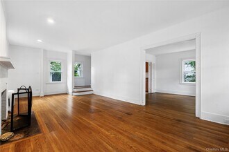 15 Roosevelt Ave in Rye, NY - Building Photo - Building Photo
