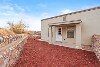 4716 Pistolero Ln in El Paso, TX - Building Photo - Building Photo