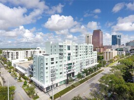 805 SE 3rd Ave in Fort Lauderdale, FL - Building Photo