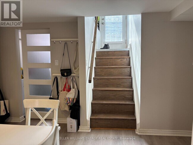 168 Riverside Dr N in Oshawa, ON - Building Photo - Building Photo