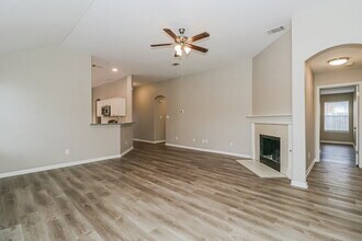 200 N Crossing Trail in Round Rock, TX - Building Photo - Building Photo