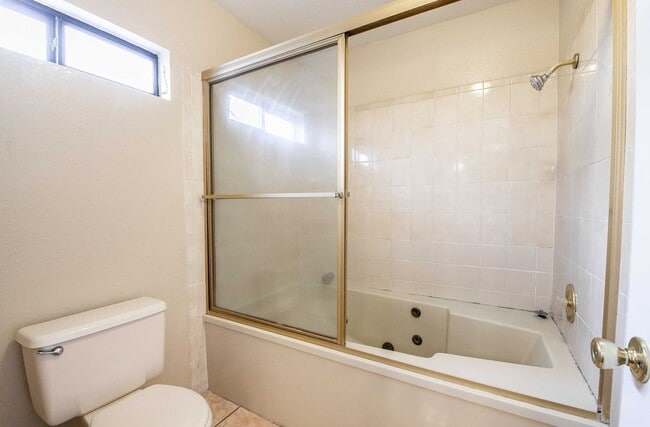 1311 Del Mar St in Las Vegas, NV - Building Photo - Building Photo