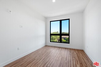 11600 National Blvd in Los Angeles, CA - Building Photo - Building Photo