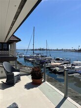 2636 Bayshore Dr in Newport Beach, CA - Building Photo - Building Photo