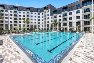 425 Centerpointe Cir, Unit A1 in Altamonte Springs, FL - Building Photo