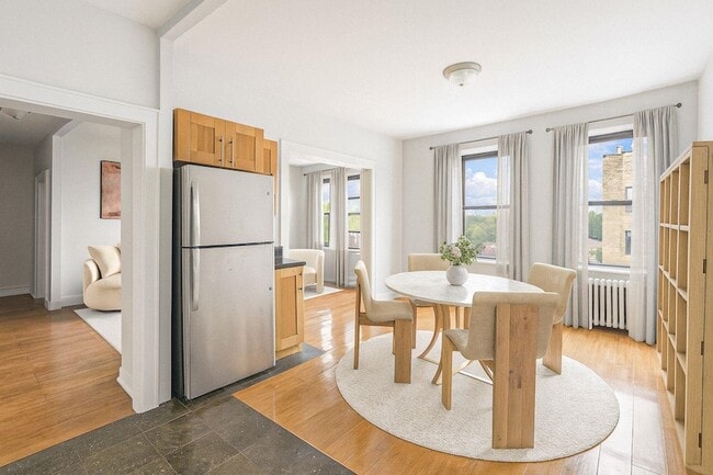 277 Harrison Ave, Unit E7 in Jersey City, NJ - Building Photo - Building Photo