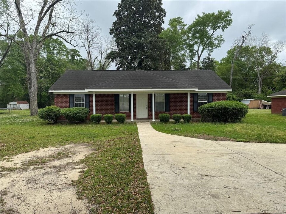 1002-1002 Newport Pkwy in Bay Minette, AL - Building Photo