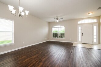 336 Marathon Ln in Sanford, FL - Building Photo - Building Photo