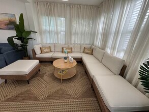 305 N Lakeside Dr in Lake Worth Beach, FL - Building Photo - Building Photo