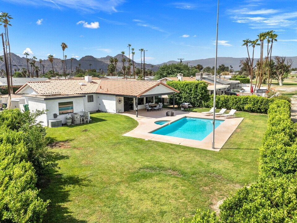 42905 Texas Ave in Palm Desert, CA - Building Photo