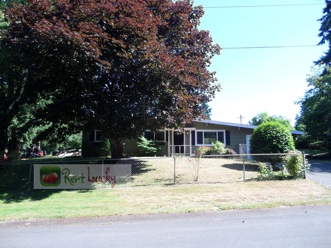 32905 28th Ave SW in Federal Way, WA - Building Photo - Building Photo