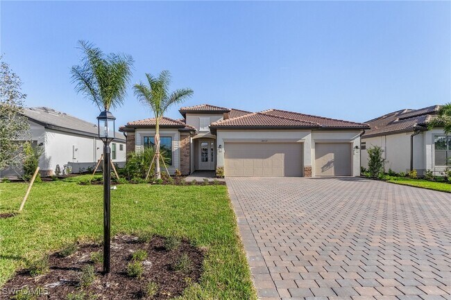 18312 Ridgeline Dr in Estero, FL - Building Photo - Building Photo