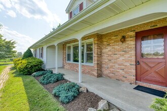 99 Ridge Rd in New Milford, CT - Building Photo - Building Photo