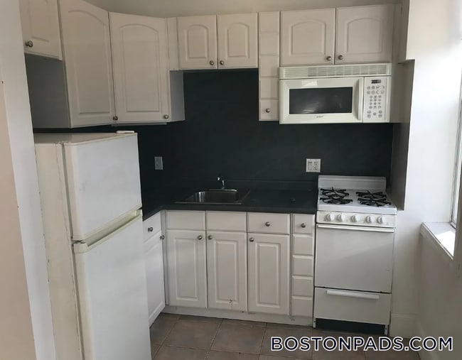 151 Park Dr in Boston, MA - Building Photo - Building Photo