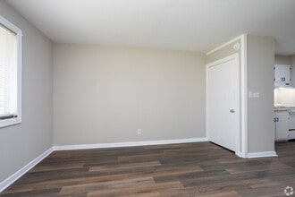 206 S Elm St in Greenville, NC - Building Photo - Building Photo