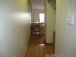 1110 Commonwealth Ave in Boston, MA - Building Photo - Building Photo