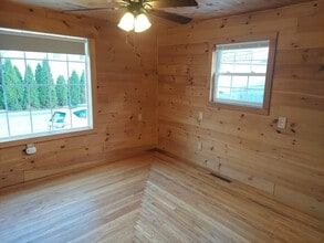 8 Phillips St in Attleboro, MA - Building Photo - Building Photo