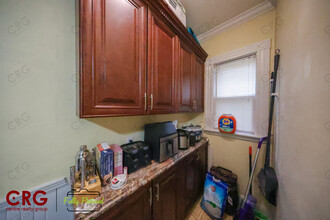 65 Olcott St, Unit 1 in Watertown, MA - Building Photo - Building Photo