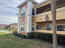 1130 Villagio Cir, Unit 208 in Sarasota, FL - Building Photo