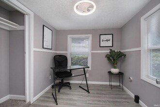 1911 Clyde St in South Bend, IN - Building Photo - Building Photo