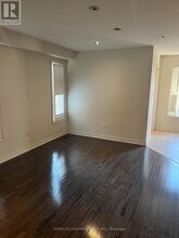 336 Drummond Dr in Vaughan, ON - Building Photo - Building Photo