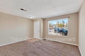11120 Ibis Rd SW in Albuquerque, NM - Building Photo - Building Photo
