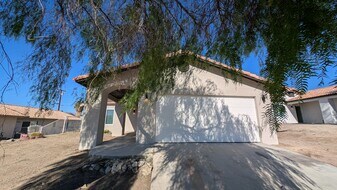 68180 C. Blanco in Desert Hot Springs, CA - Building Photo