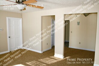 2054 Lambertson Ln in Salina, KS - Building Photo - Building Photo