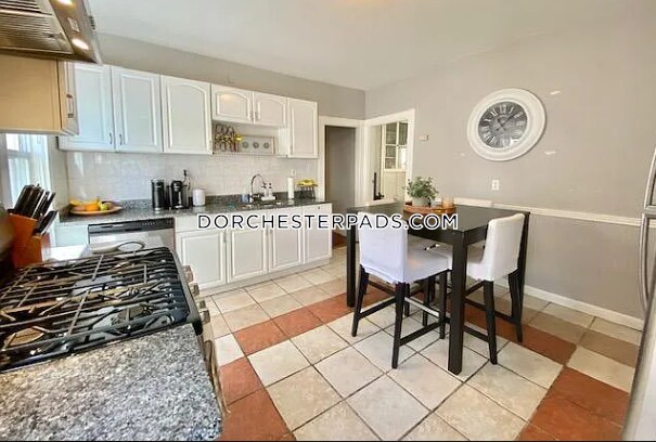 property at 9 Taft St