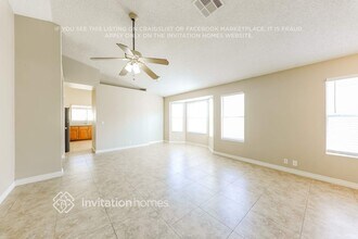 4026 W Whispering Wind Dr in Glendale, AZ - Building Photo - Building Photo