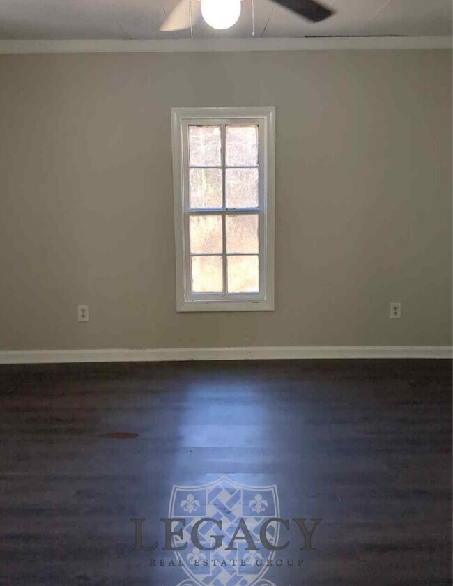 6684 Cavender Rd in Lyles, TN - Building Photo - Building Photo