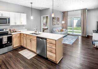 The Reserve on 77 in Lincoln, NE - Building Photo - Building Photo