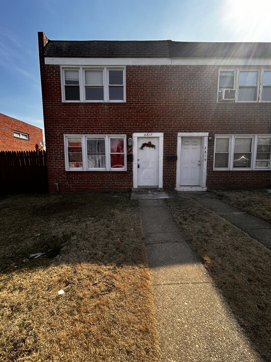 2817 Hollins Ferry Rd in Baltimore, MD - Building Photo