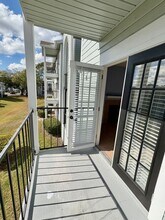 2550 N Alafaya Trail in Orlando, FL - Foto de edificio - Building Photo