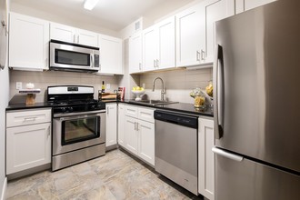 The Lincoln Apartments in Brooklyn, NY - Building Photo - Interior Photo