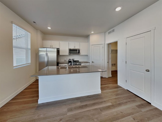 3022 85th Dr NE