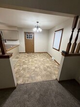 819 NE Chestnut St in Lee's Summit, MO - Building Photo - Building Photo