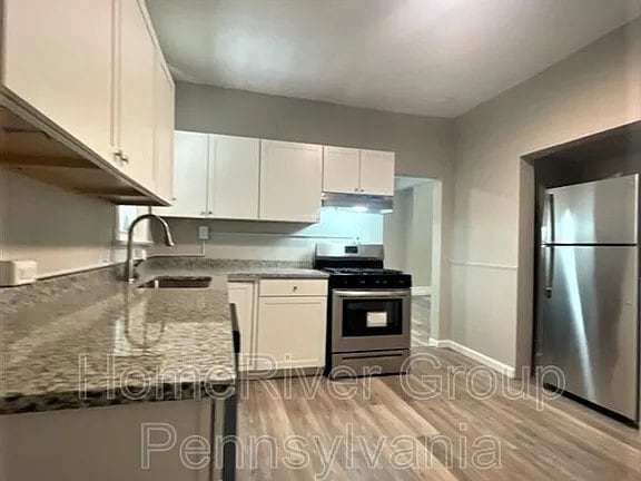 211 Locust St in Ambridge, PA - Foto de edificio - Building Photo