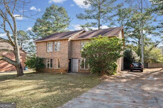 2127 Golfview Dr SE in Conyers, GA - Building Photo - Building Photo