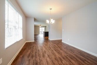 6721 Woodford Dr in Helena, AL - Building Photo - Building Photo