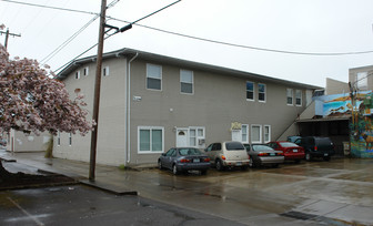 53 E Sherman St Apartments