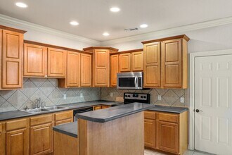 602 SW Caprington St in Bentonville, AR - Building Photo - Building Photo