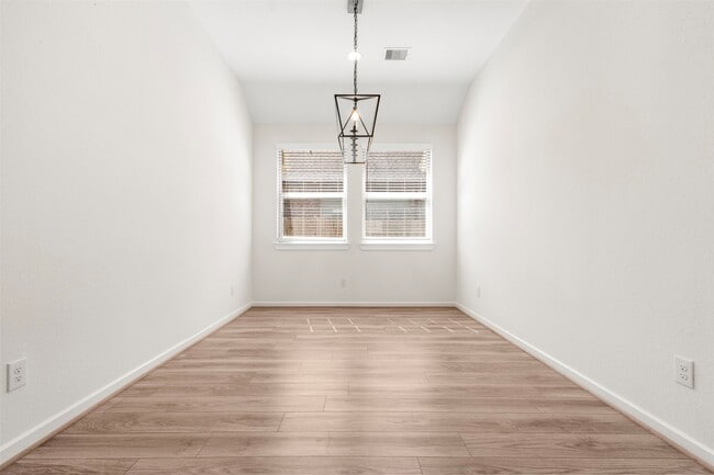 property at 4607 Primrose Valley Ln