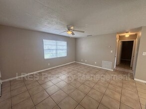 2437 Chase Ave in Sanford, FL - Building Photo - Building Photo